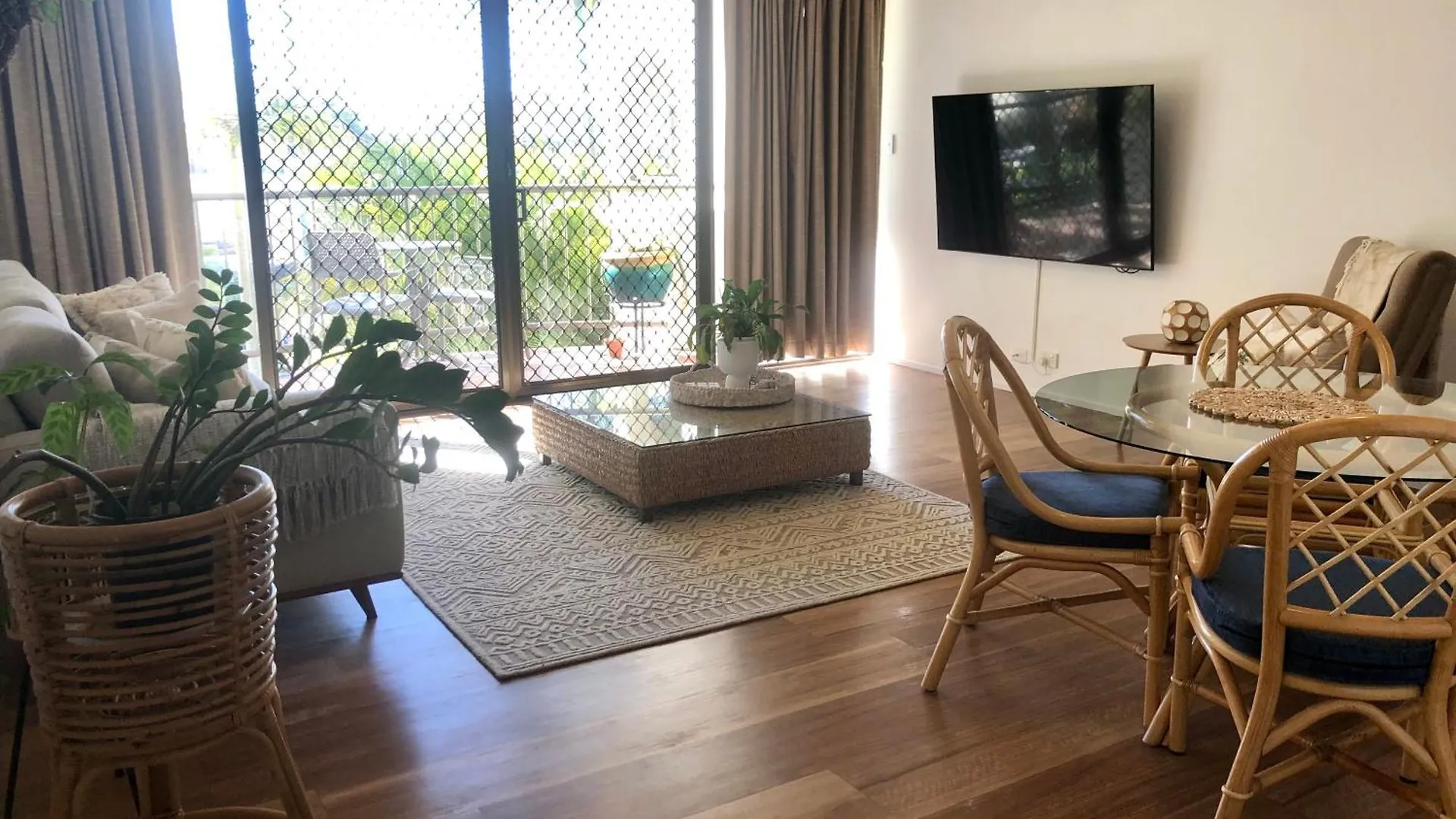 Kalua Holiday Apartments Maroochydore 3*,