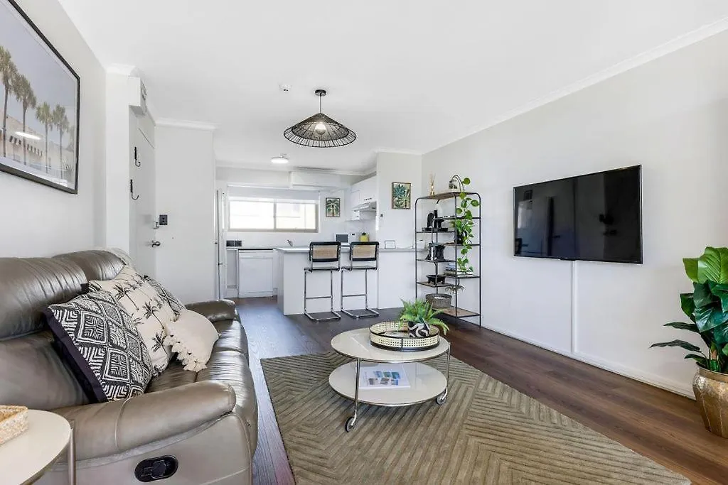 Kalua Holiday Apartments Maroochydore Australia